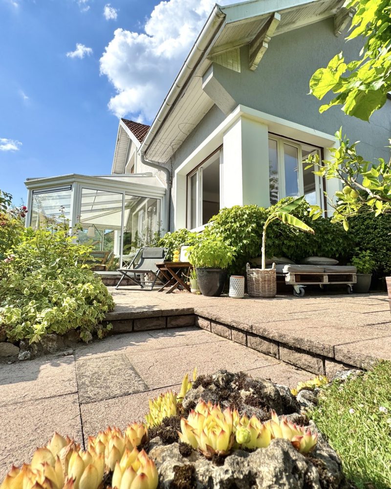 veranda